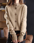 Primadon Damenpullover Nora Damen Strickjacke | Hochkragen, Vintage-Charme, Bequem