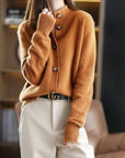 Primadon Damenpullover Nora Damen Strickjacke | Hochkragen, Vintage-Charme, Bequem