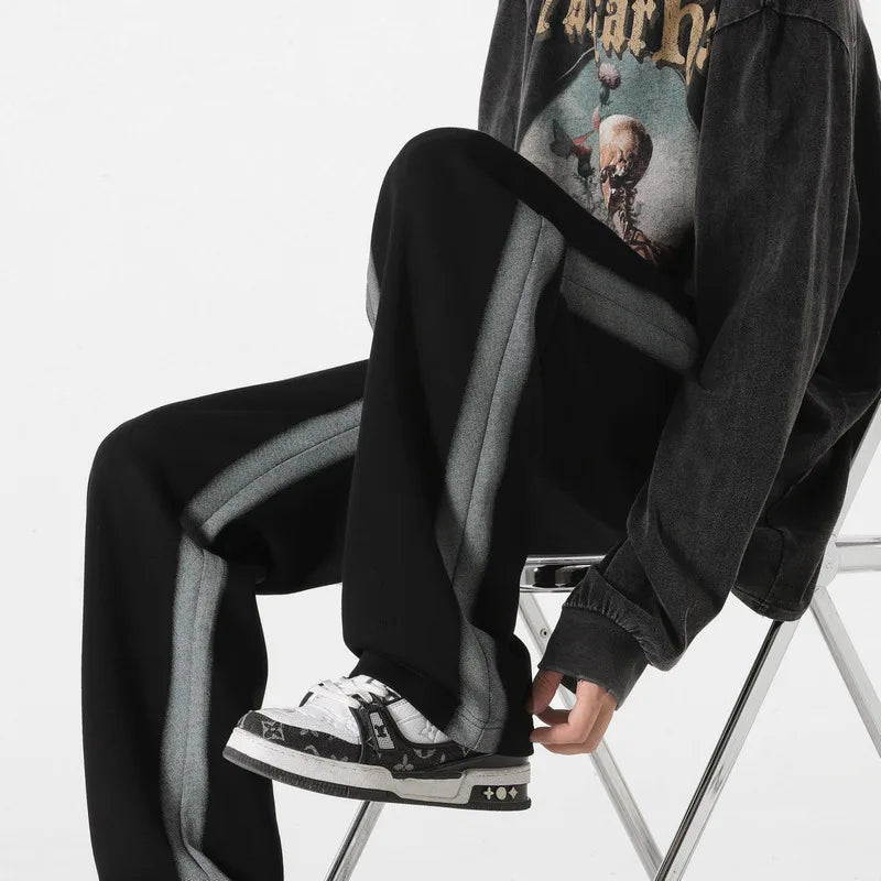 Bequeme Jogginghose für Herren locker geschnitten warm weich ideal für Freizeit 1