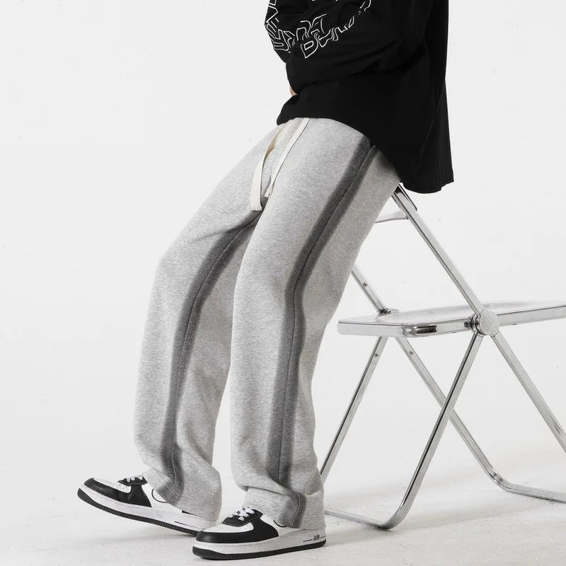Bequeme Jogginghose für Herren locker geschnitten warm weich ideal für Freizeit 5