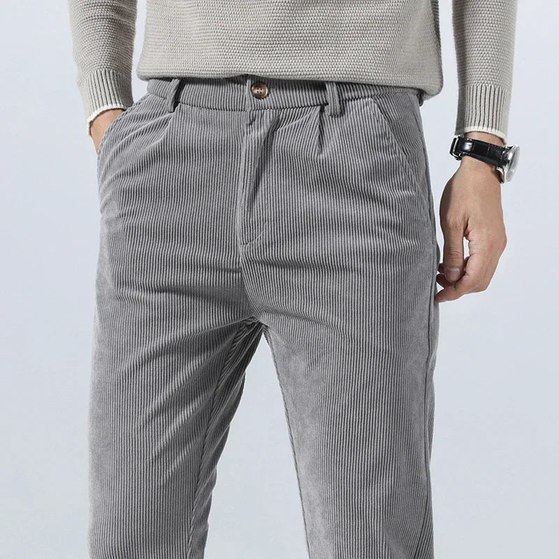 Elegante Cordhose für Herren maßgeschneiderte Passform vielseitig weich 0