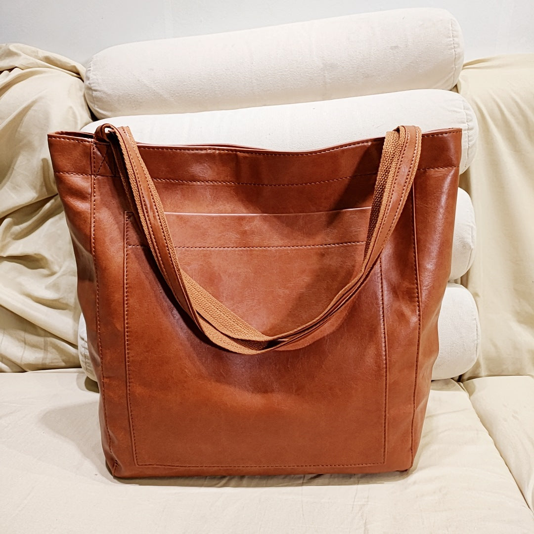 Elegante Handtasche für Damen aus weichem Leder schwarz vielseitig und stilvoll 0