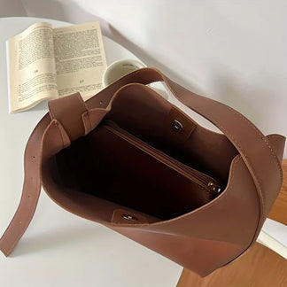 Elegante Ledertasche für Damen hochwertig zeitlos vielseitig schwarz 4
