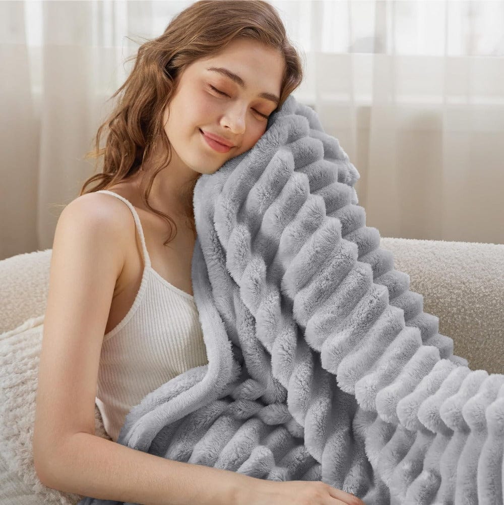 Heavenly Fleece Blanket for Unisex All Seasons Soft Fluffy Versatile Comfort 5