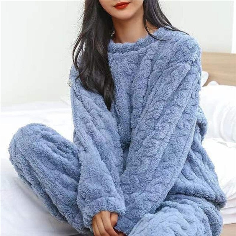 Cozy Fleece Pajama Set for Women Soft Breathable Relaxed Nights 1