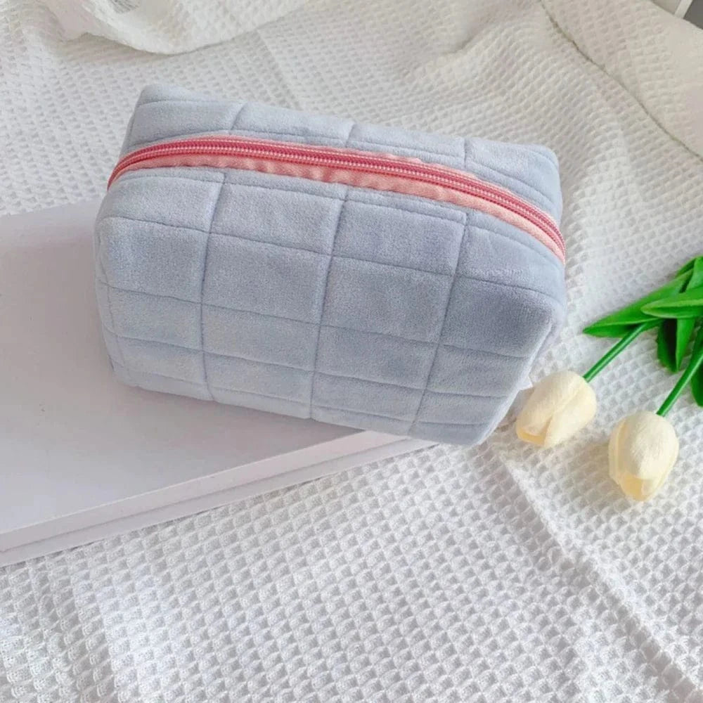 Pavoco Kosmetiktaschen & -etuis Blau Nora kompakte Plüsch Kosmetiktasche für Damen weich