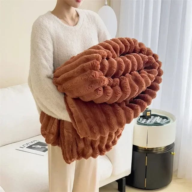 Luxurious Plush Maxi Blanket for Unisex Warm Versatile 9