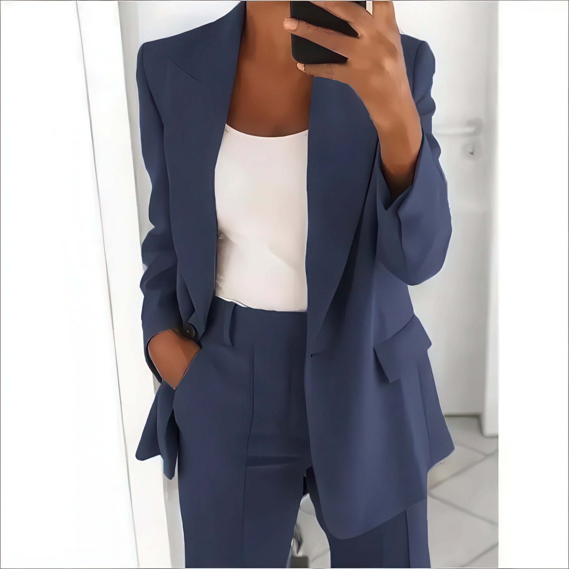 Primadon Damen Businesskleidung Dunkelblau / S Inès | figurbetonter Anzug für Damen Büro