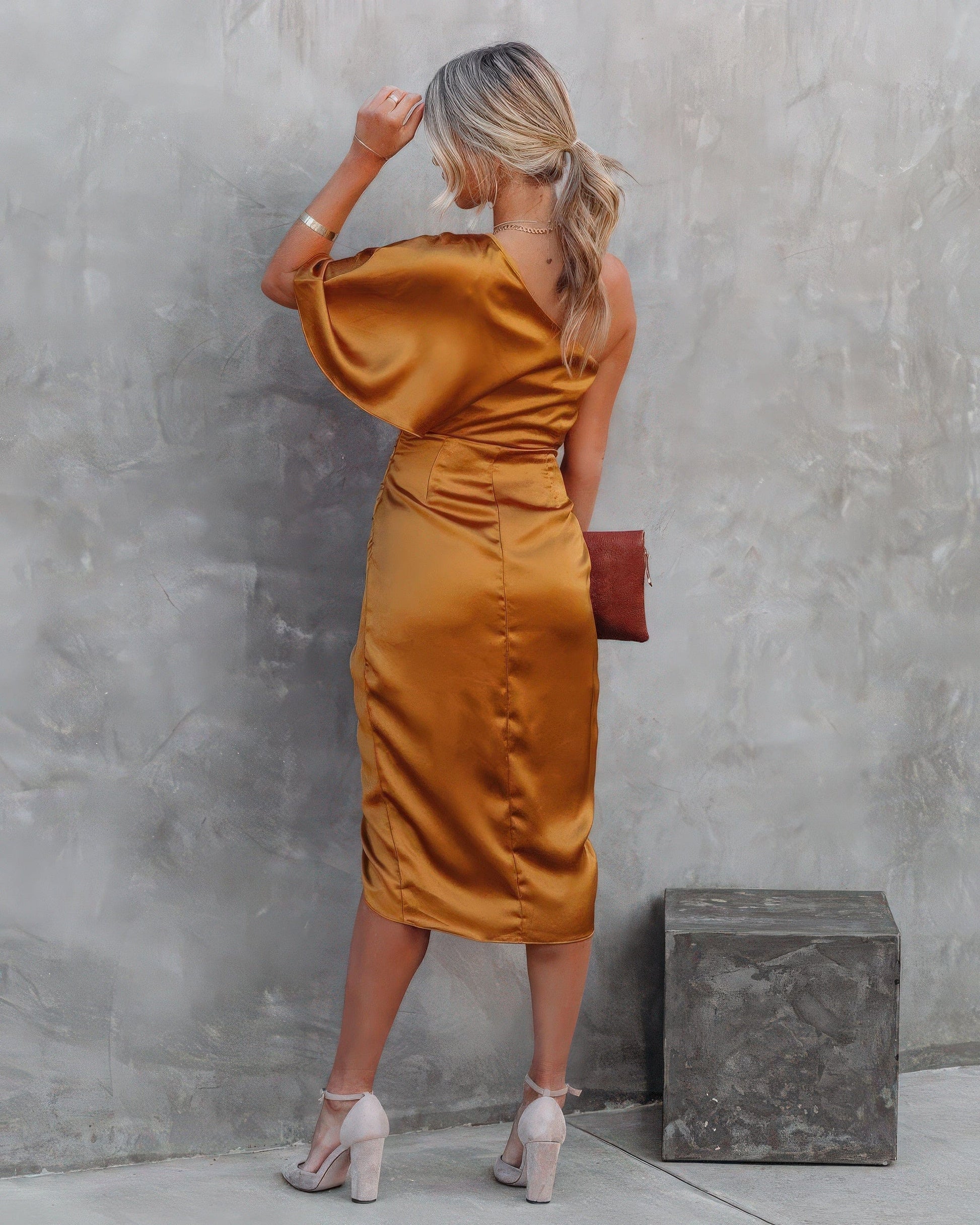 Primadon Damenkleider Noémie | figurbetontes Satinkleid für Damen elegant