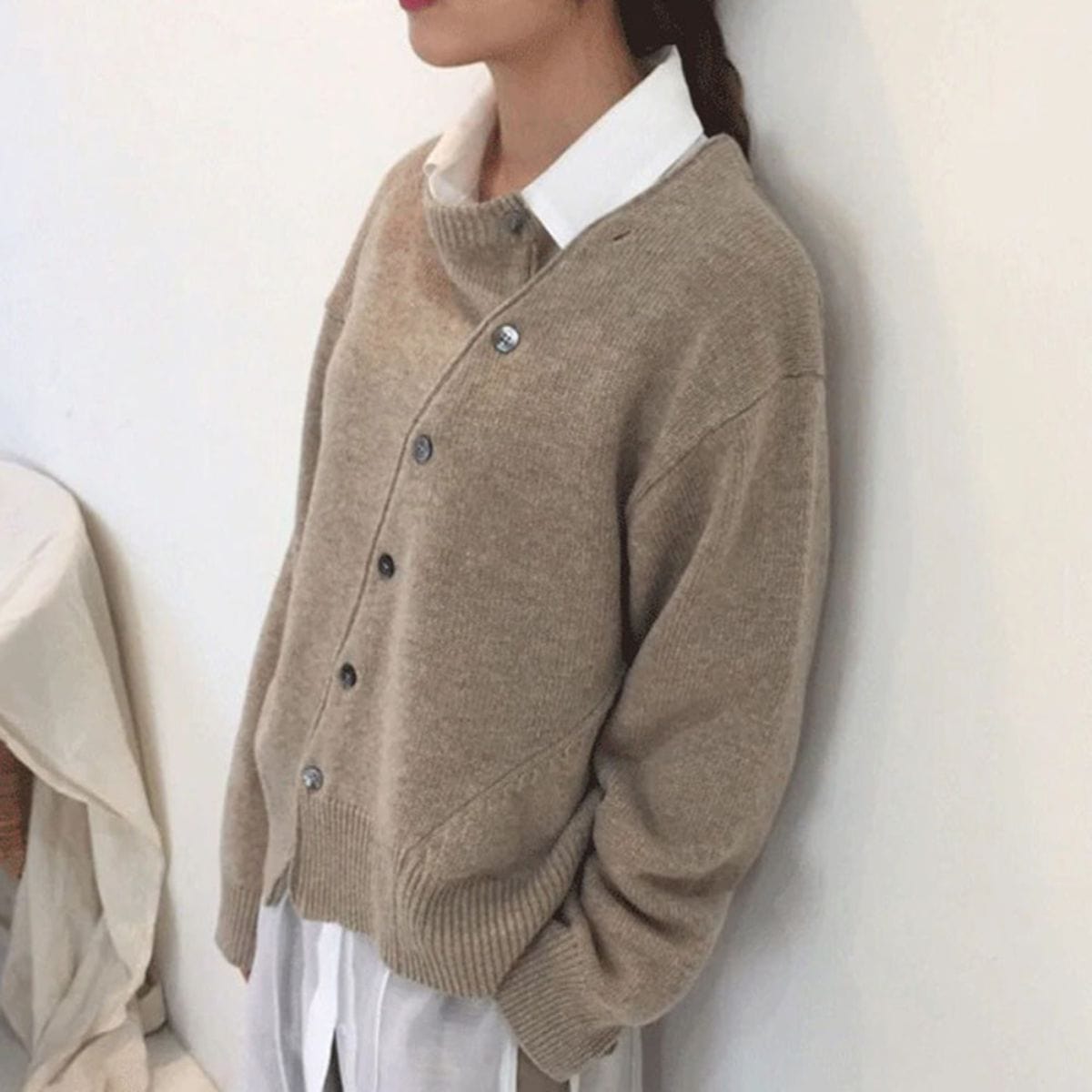 Primadon Pullover & Strickjacken Braun (Bestseller) / XS Lisa | Elegante Kaschmirjacke für Damen mit Knopfdetails