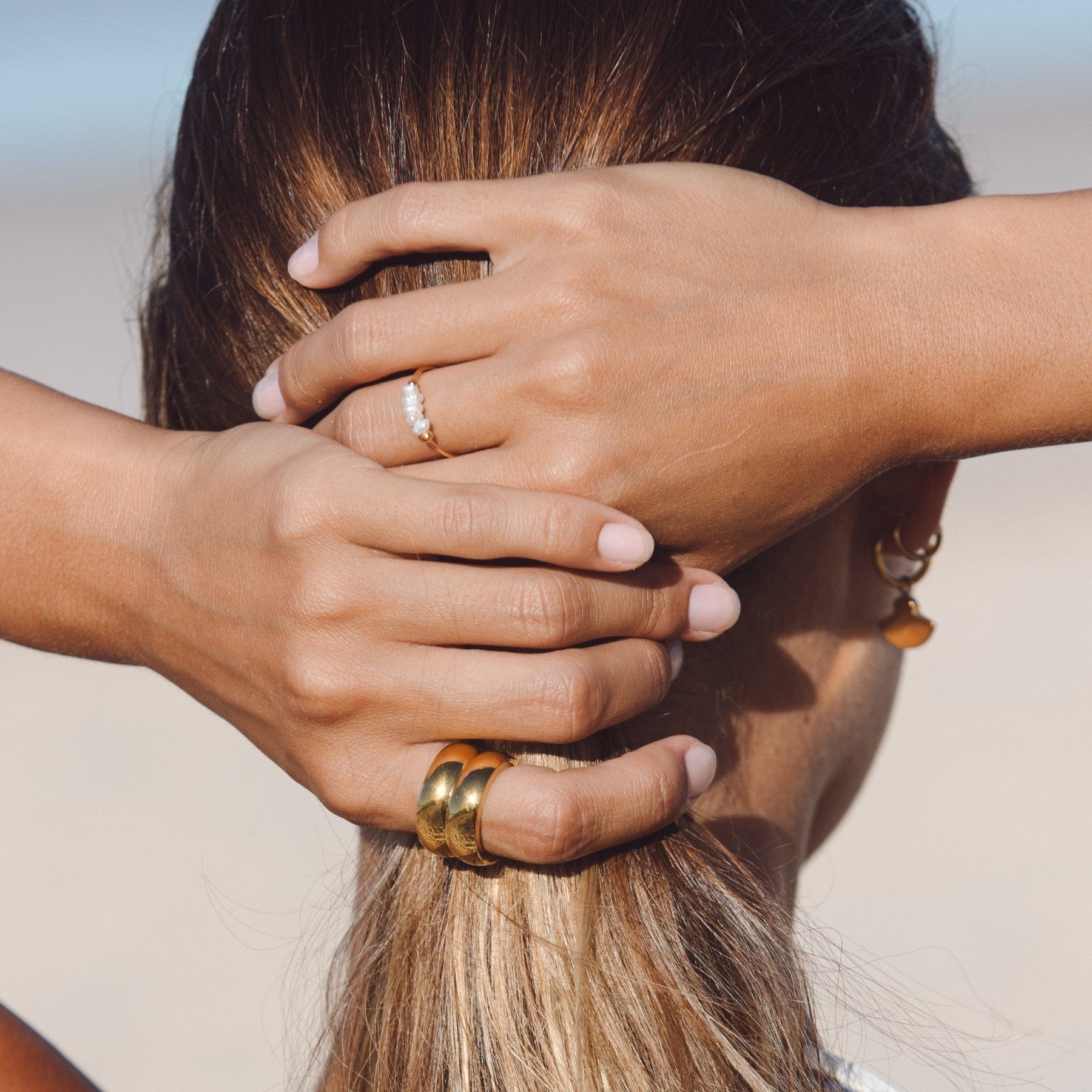 Primadon Schmuck Isolde | Eleganter Perlenring Gold für Damen mit Süßwasserperlen