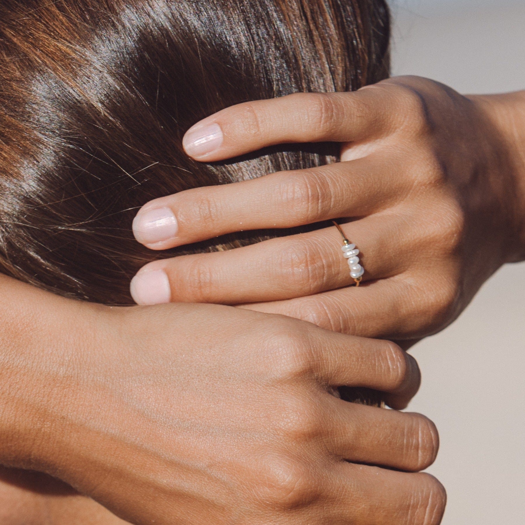 Primadon Schmuck Isolde | Eleganter Perlenring Gold für Damen mit Süßwasserperlen