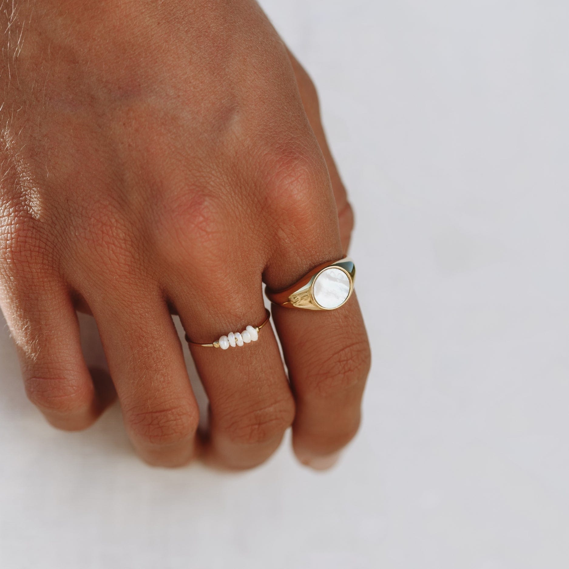 Primadon Schmuck Isolde | Eleganter Perlenring Gold für Damen mit Süßwasserperlen