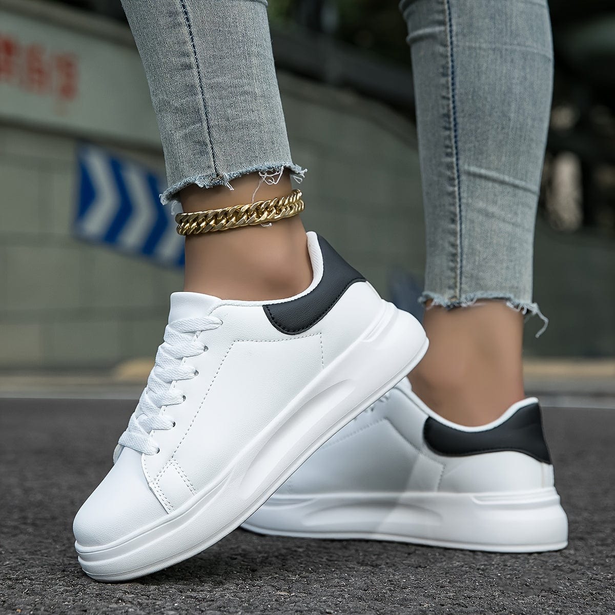 Primadon Sneaker Weiß und Schwarz / 3 Marlene | Elegante Sneaker für Damen aus Kunstleder