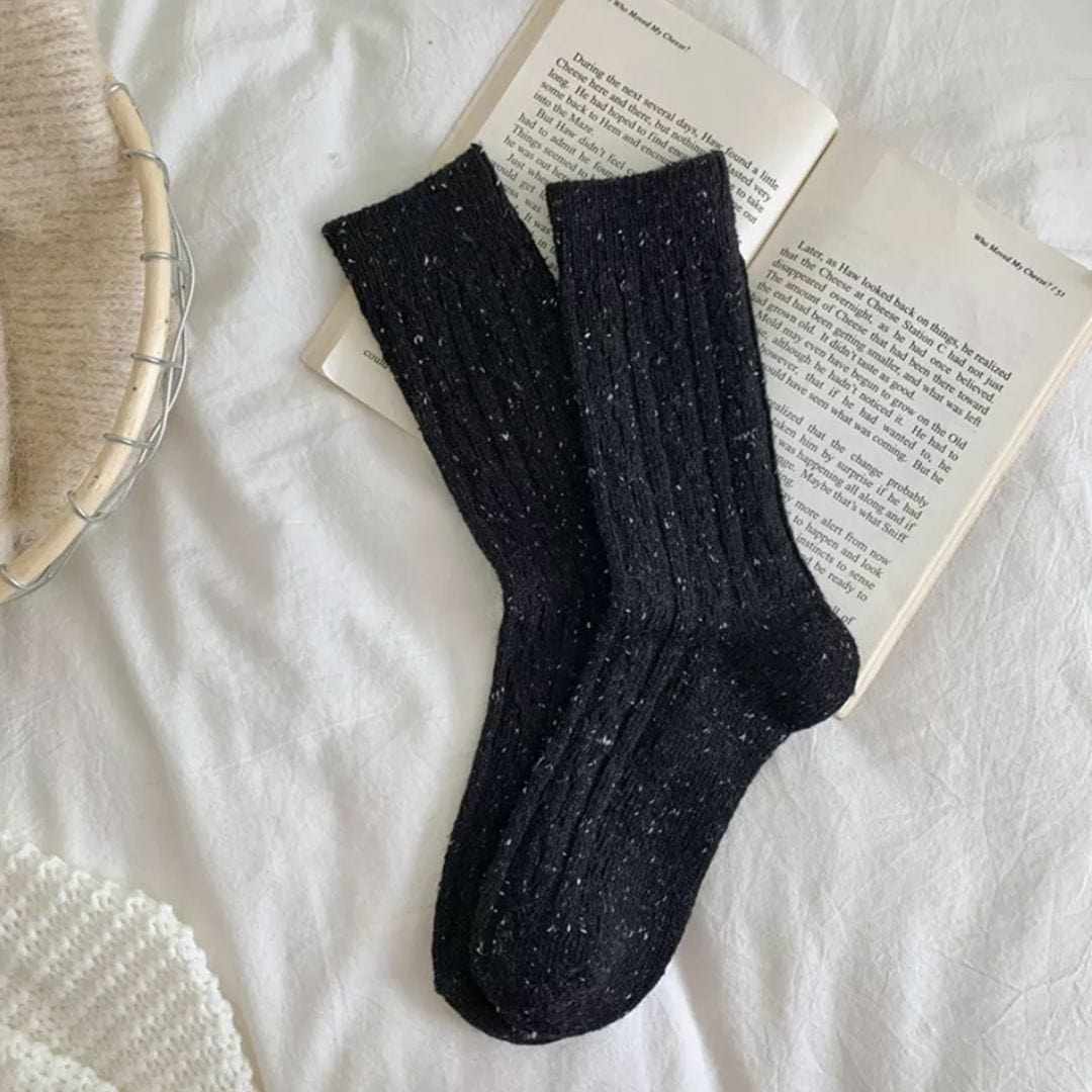 Primadon Socken Schwarz Charlotte | Lässige Trachtensocken für Damen Vintage